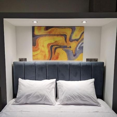 Faronita - Luxury Apt In The Heart Of Kalamata Luaran gambar