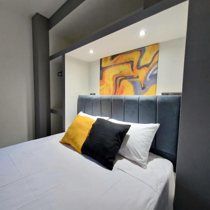 Faronita - Luxury Apt In The Heart Of Kalamata Luaran gambar