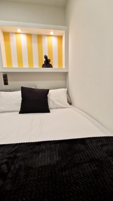 Faronita - Luxury Apt In The Heart Of Kalamata Luaran gambar