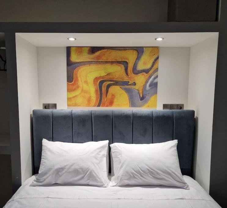Faronita - Luxury Apt In The Heart Of Kalamata Luaran gambar